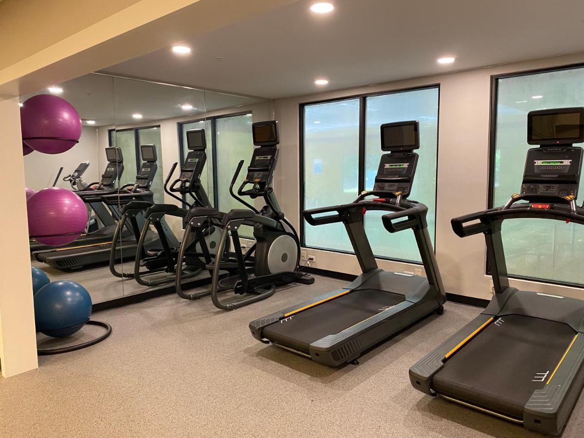 Wingate By Wyndham State Arena Raleigh/Cary Hotel Экстерьер фото