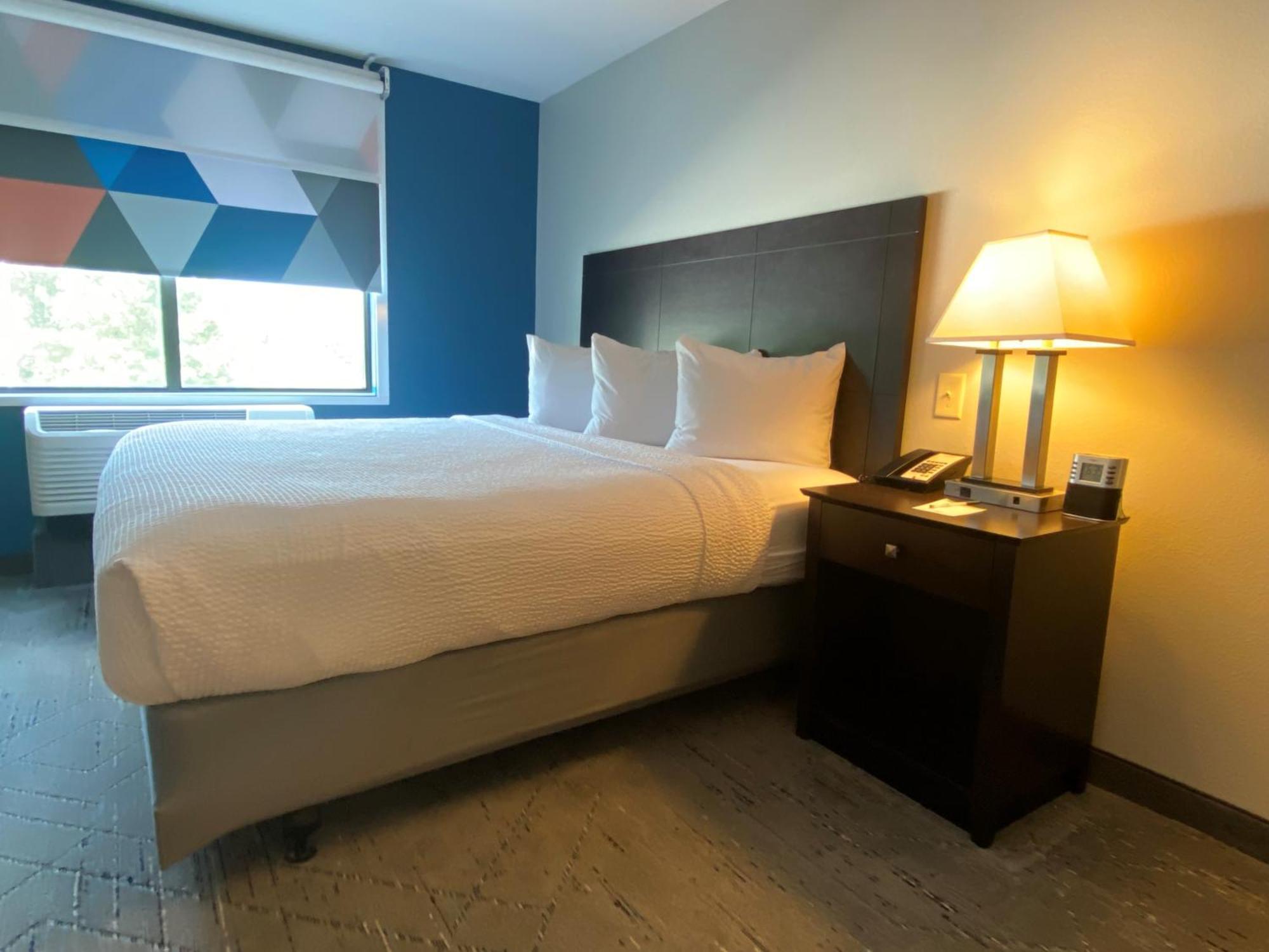 Wingate By Wyndham State Arena Raleigh/Cary Hotel Экстерьер фото
