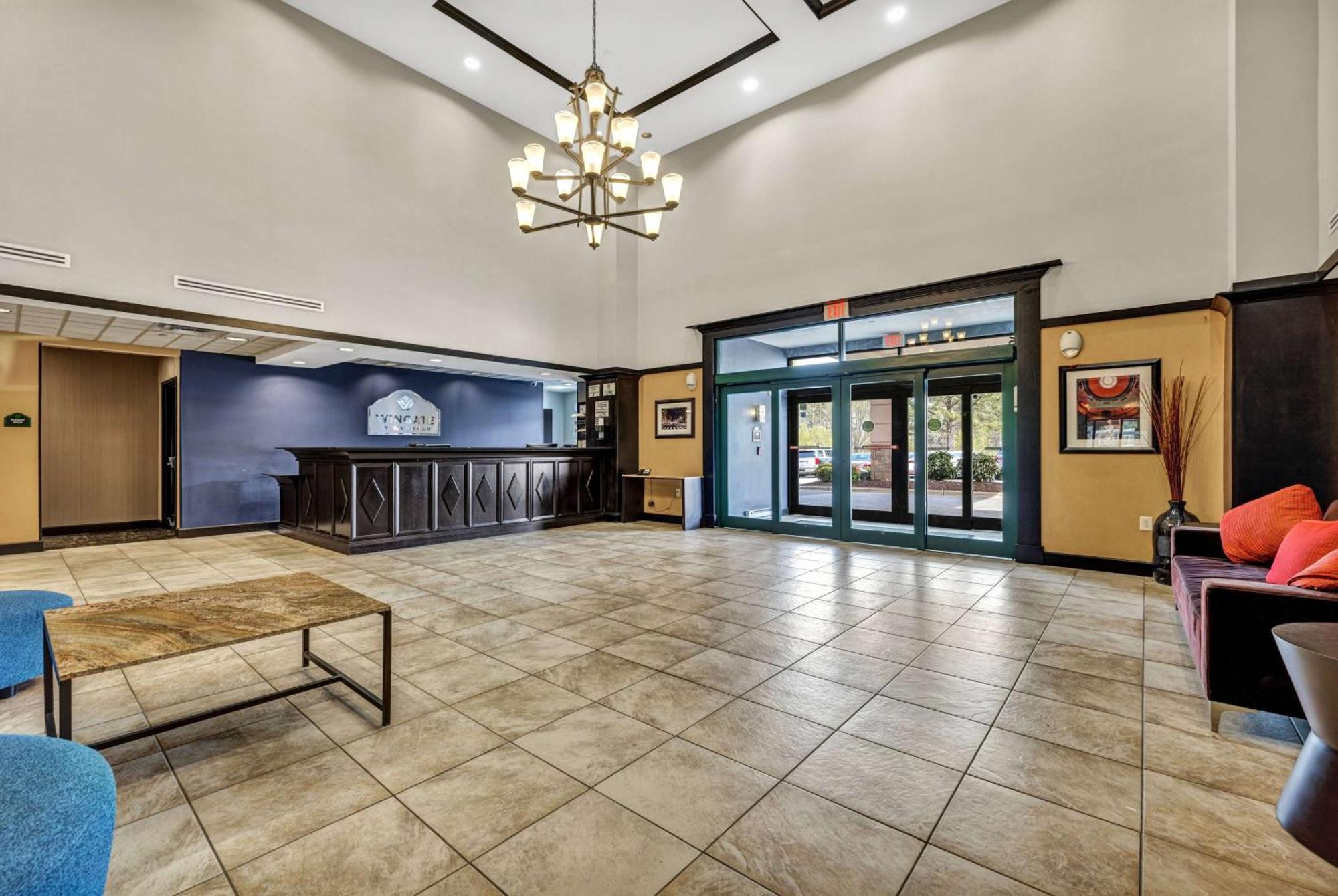 Wingate By Wyndham State Arena Raleigh/Cary Hotel Экстерьер фото
